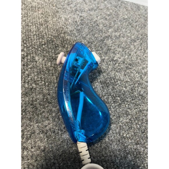 Nintendo Wii Nunchucks Rock Candy Blue Edition - Picture 3 of 6